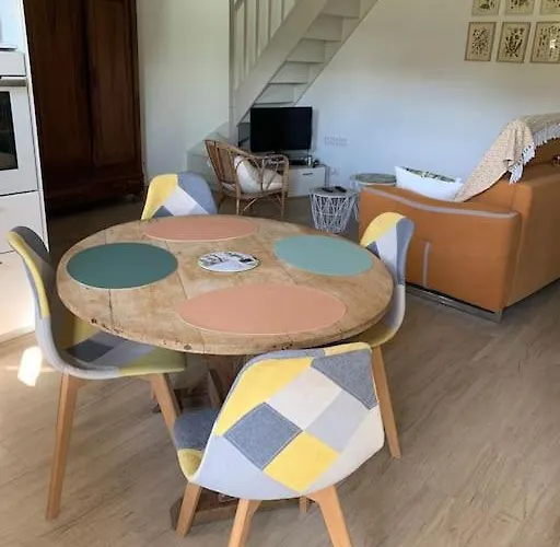 Nyaraló Logis Groly Avec En Campagne Proche Montauban *