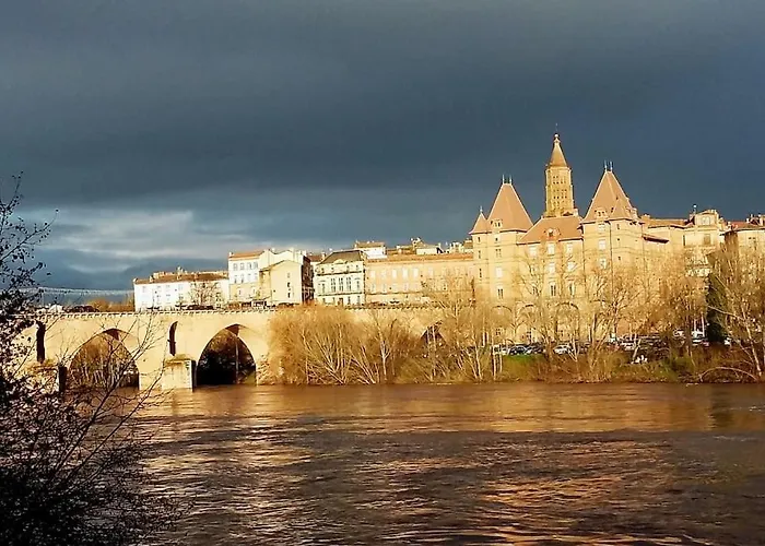 Logis Groly Avec En Campagne Proche Montauban * Genébrières